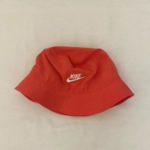 Nike SportsWear Bucket Hat